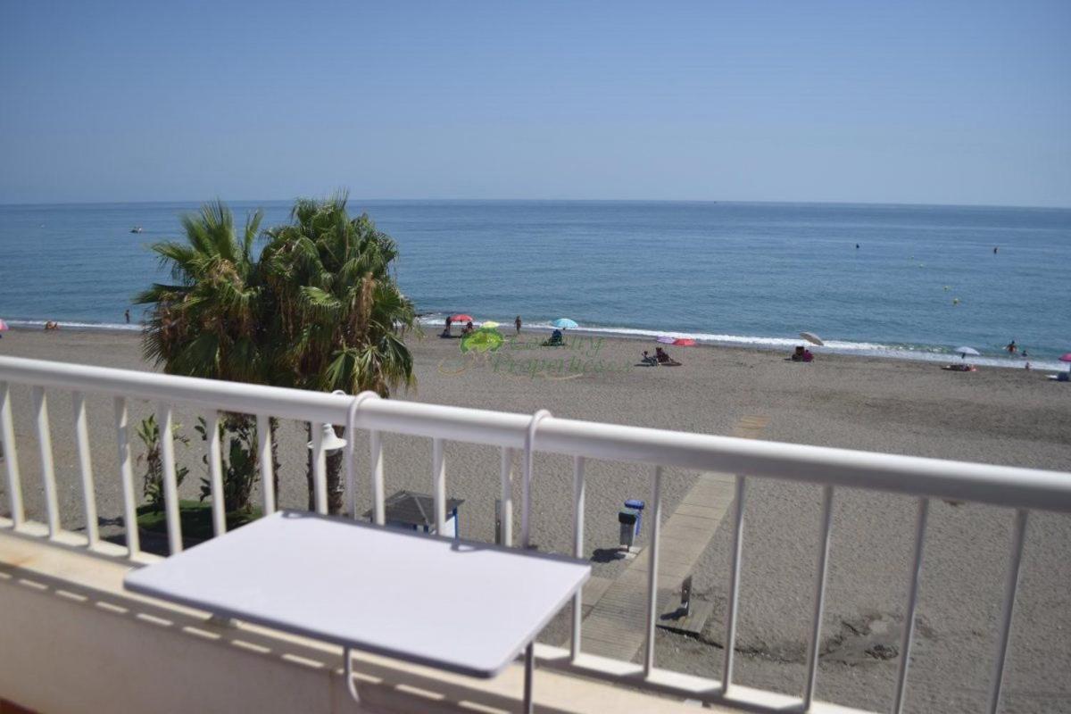 Algarrobo Costa Primera Linea De Playa Duplex Kültér fotó
